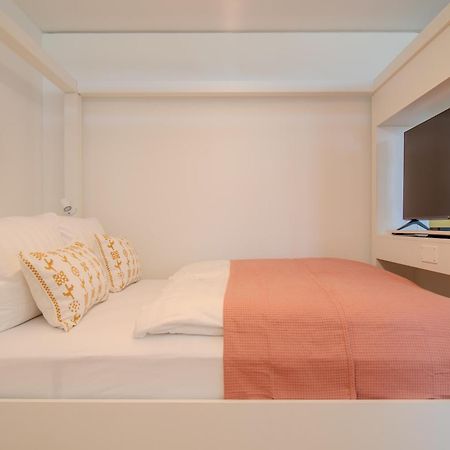 Loewe Apartments Am Rheinfall Neuhausen Am Rheinfall Zewnętrze zdjęcie