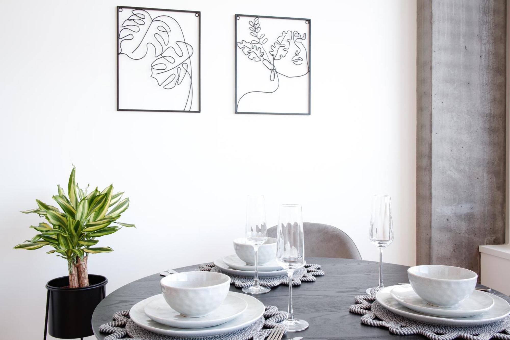 Loewe Apartments Am Rheinfall Neuhausen Am Rheinfall Zewnętrze zdjęcie