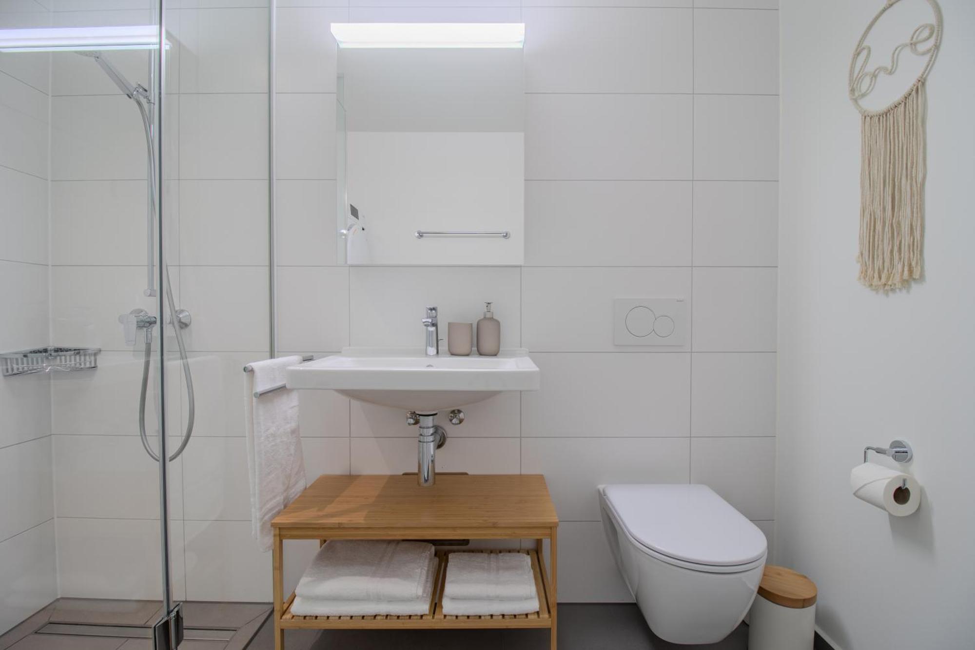 Loewe Apartments Am Rheinfall Neuhausen Am Rheinfall Zewnętrze zdjęcie