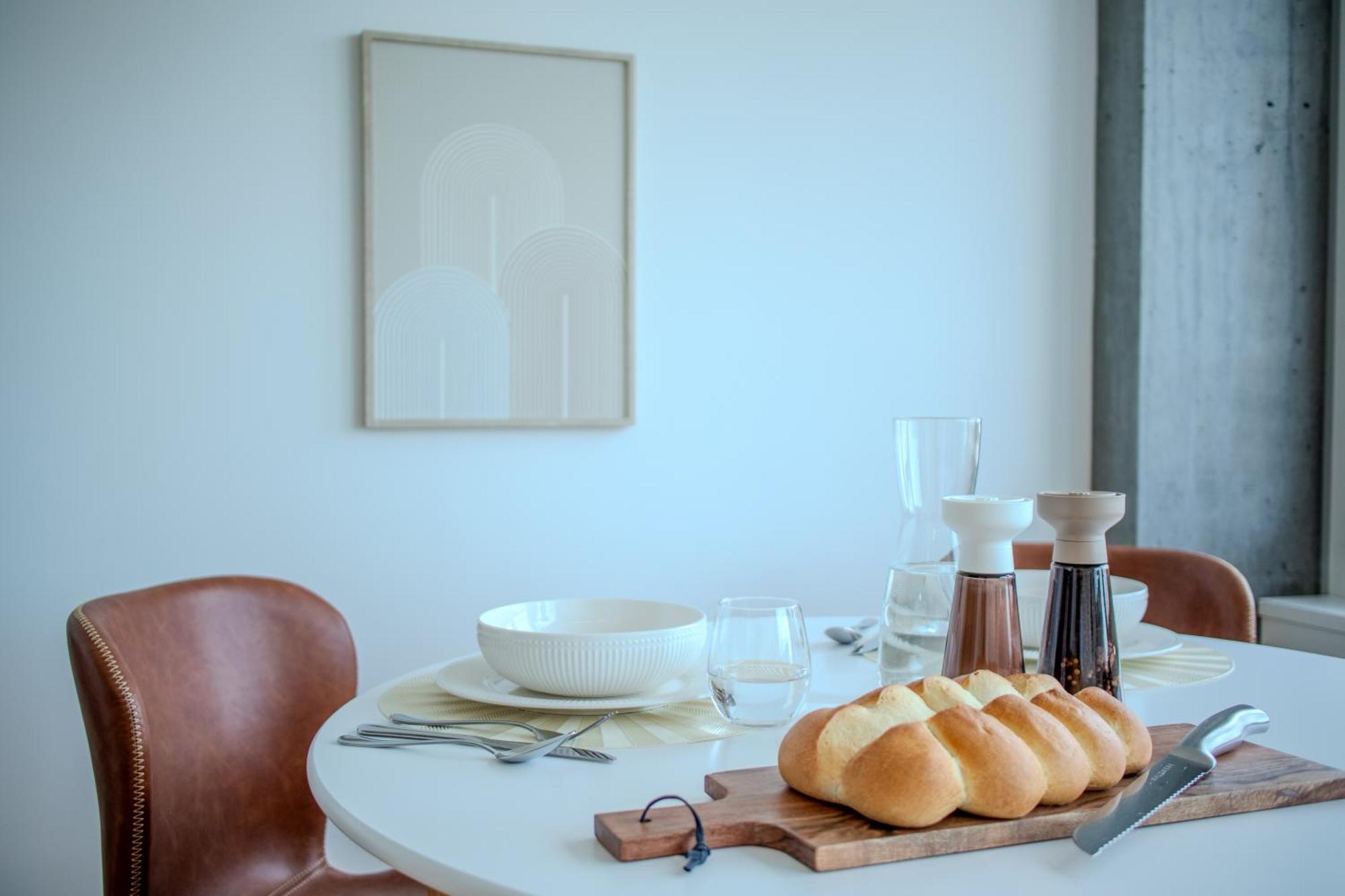 Loewe Apartments Am Rheinfall Neuhausen Am Rheinfall Zewnętrze zdjęcie